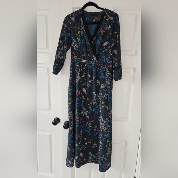 Banana Republic maxi satin dress worn once - Picture 1 of 4